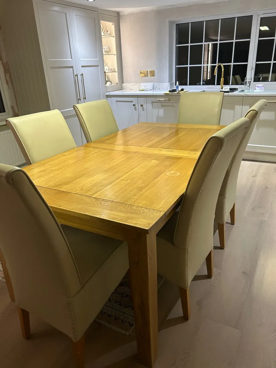 Kitchen Table and Chairs - Image 2