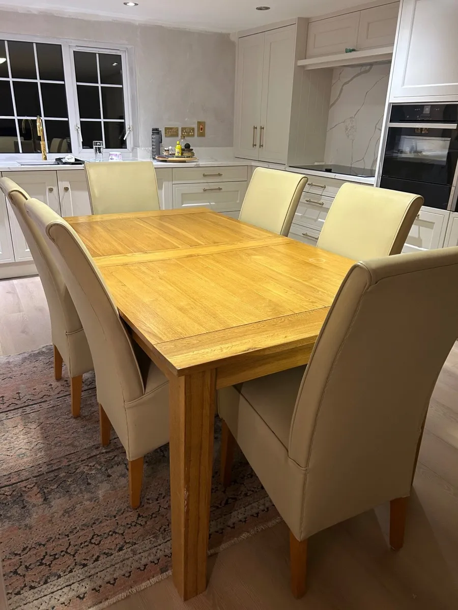Kitchen Table and Chairs - Image 3