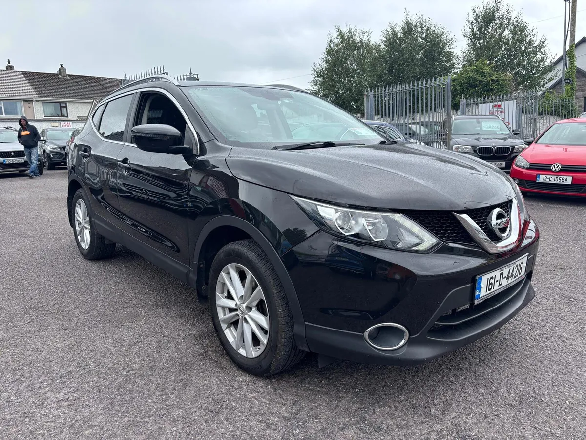 Nissan Qashqai 2016  PETROL - Image 2