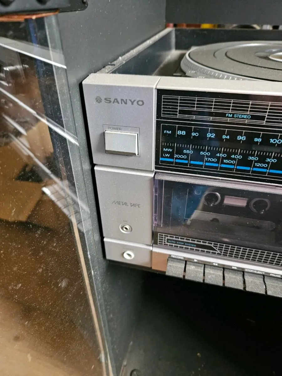 Sanyo Record Player Tape Deck - Image 3