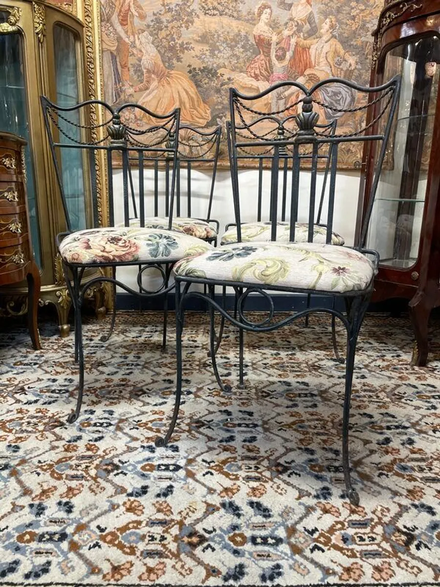 Very Good Set of Four Wrought Iron Garden Chairs. - Image 1