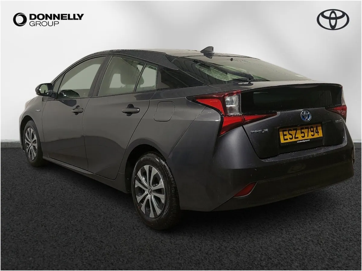 Toyota Prius Hatchback Active - Image 2