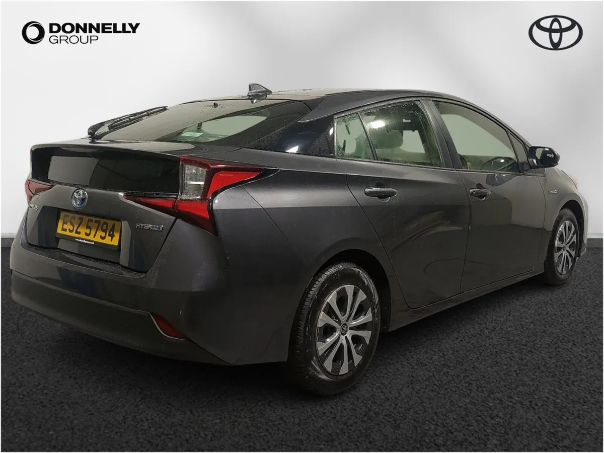 Toyota Prius Hatchback Active - Image 4