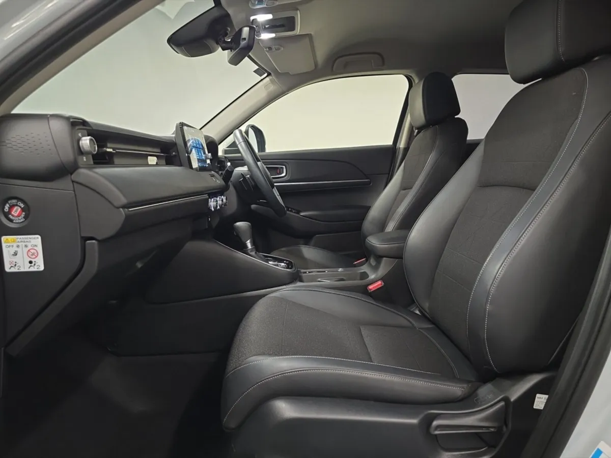 Honda HR-V Hr-V Hatchback Advance - Image 2