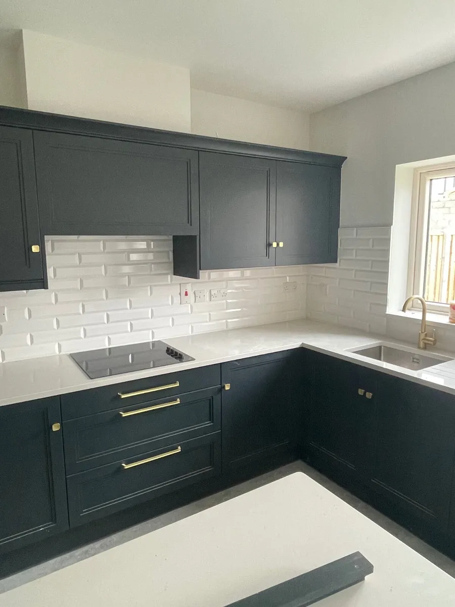 Kentucky White Wall Tiles 300mm x 75mm - Image 1