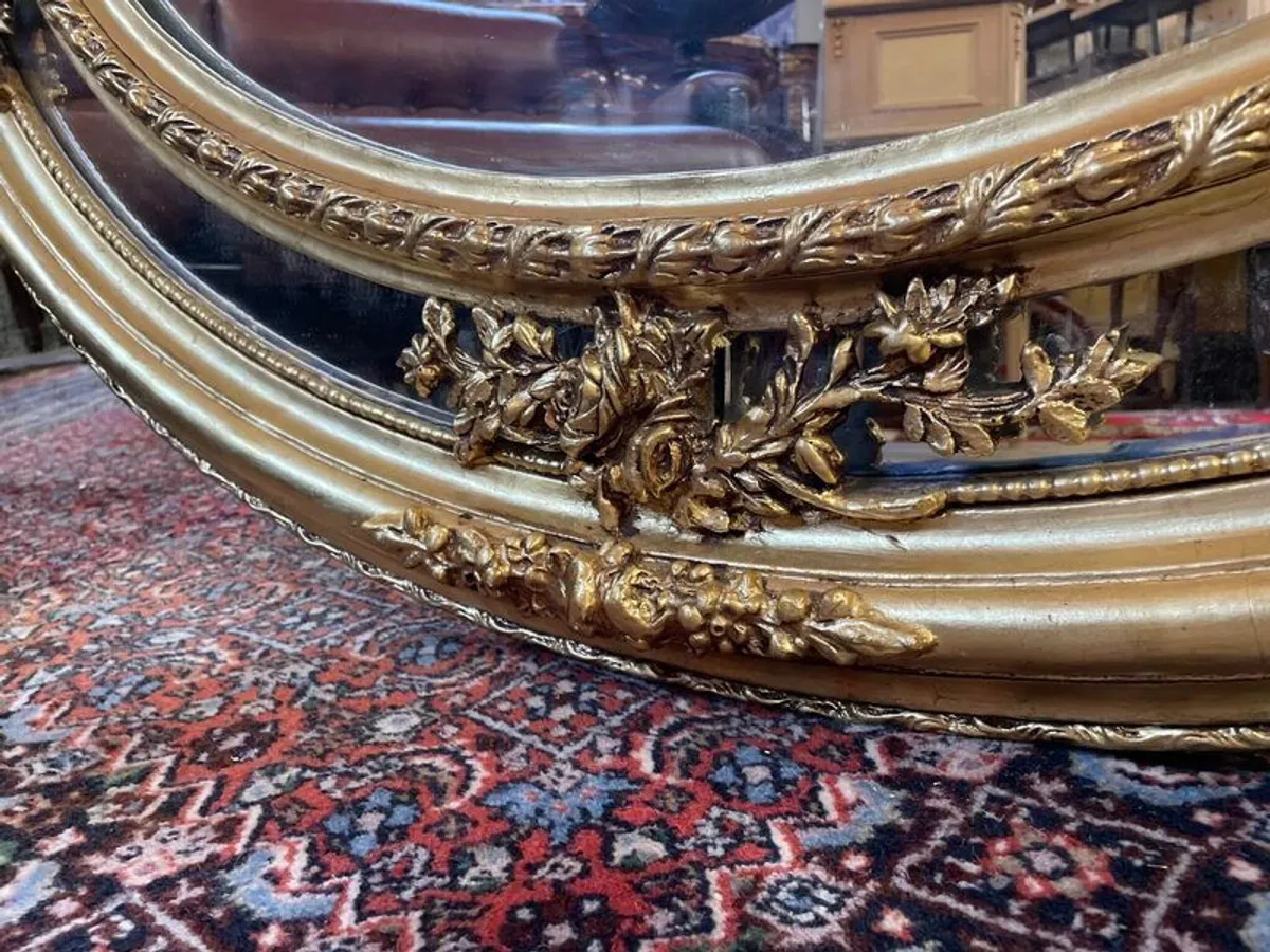 Beautiful Large Oval Gilt-Wood Section Mirror - Image 2