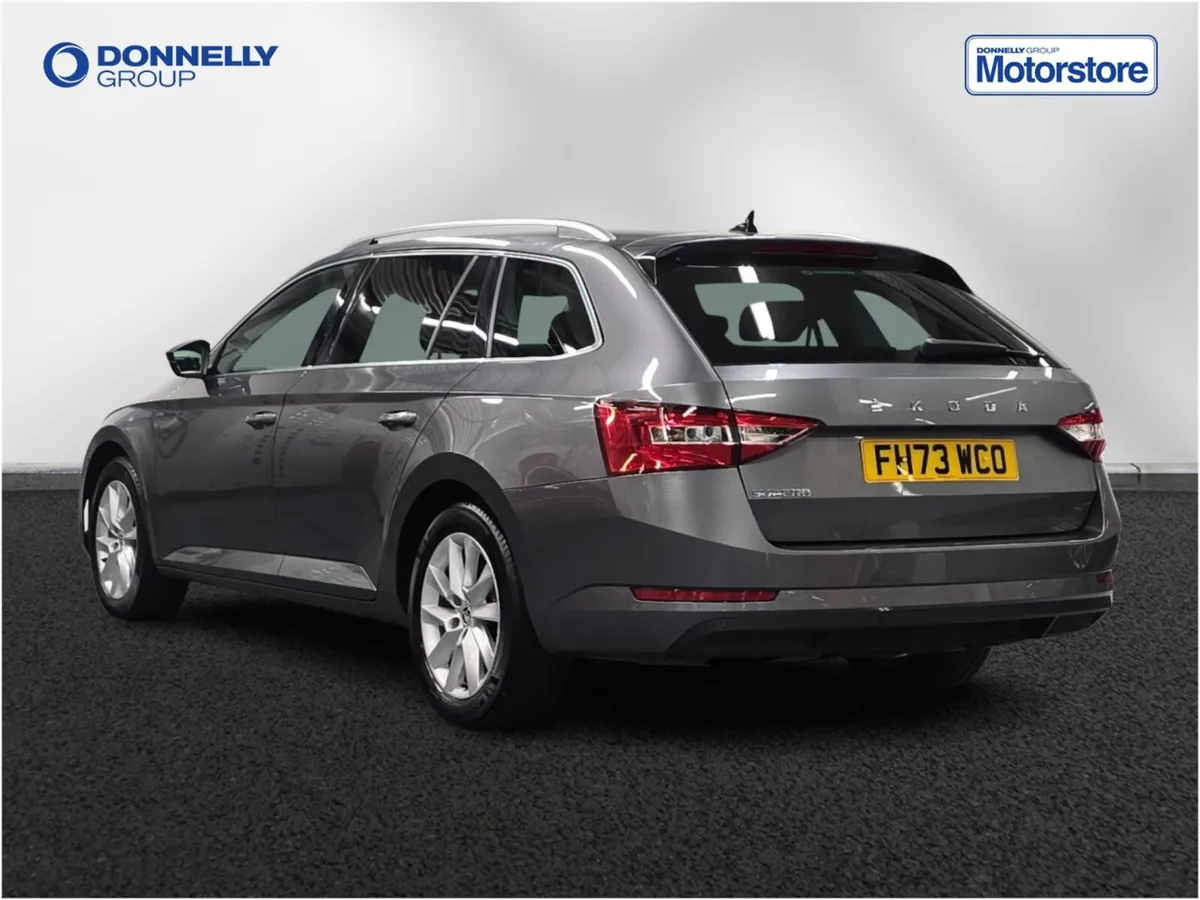 Skoda SUPERB Diesel Estate SE Technology - Image 2