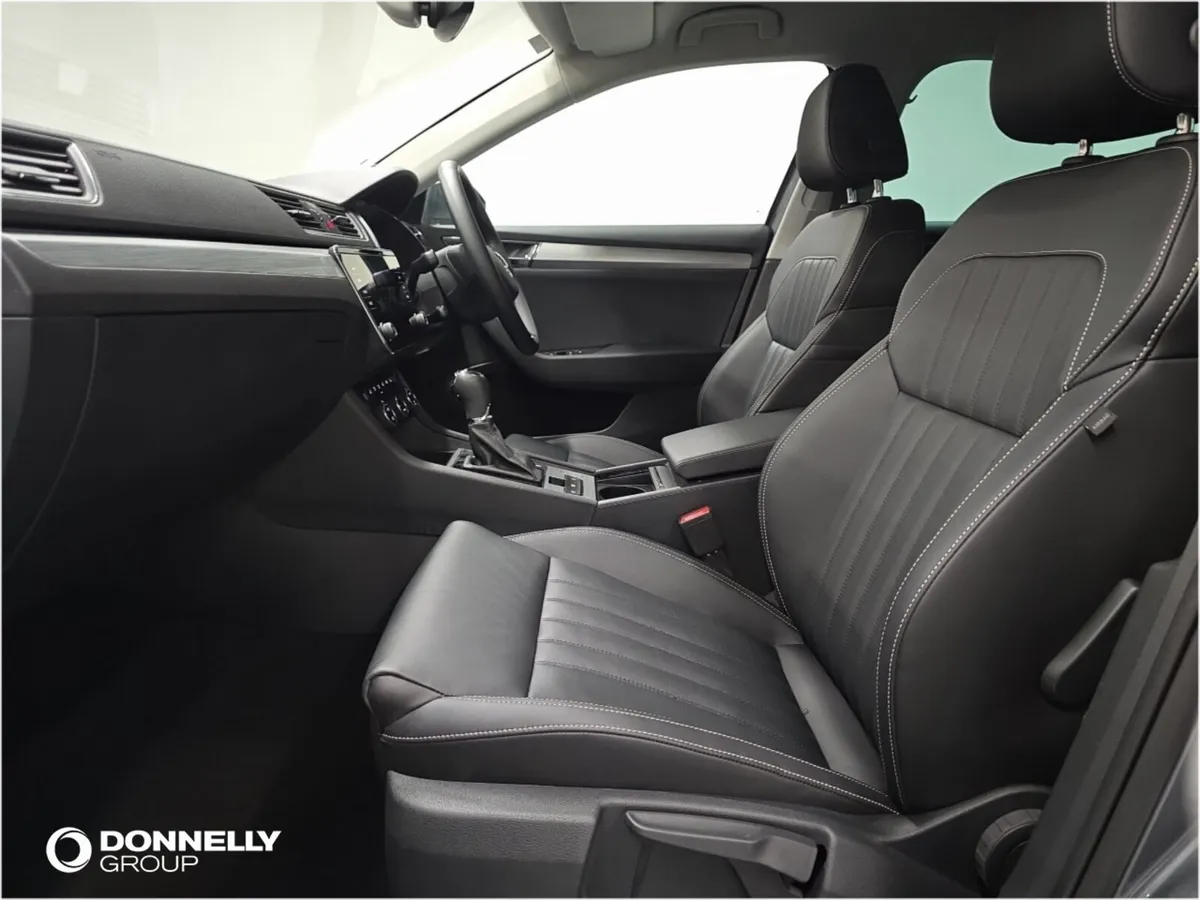 Skoda SUPERB Diesel Estate SE Technology - Image 4