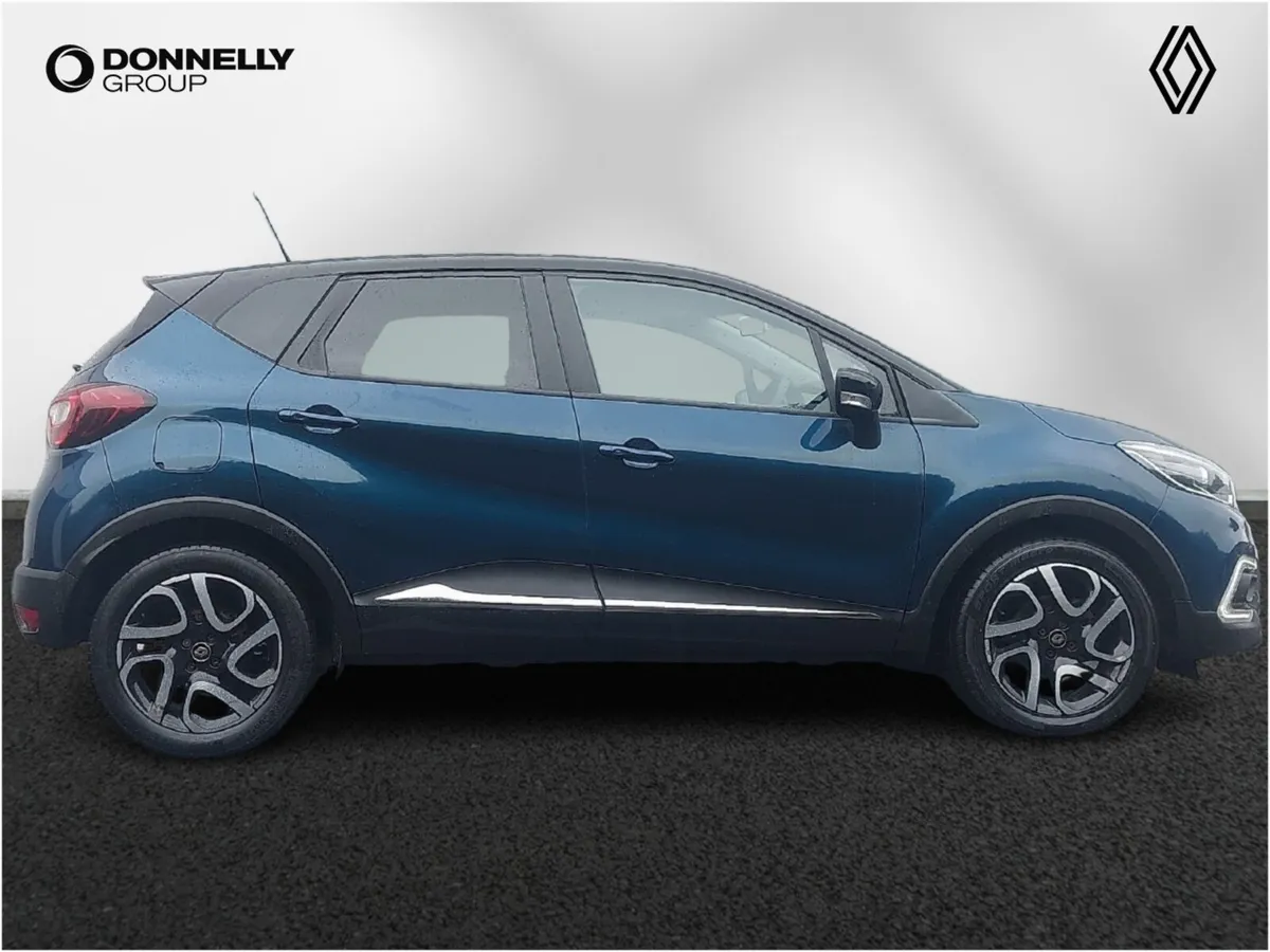 Renault Captur Hatchback Iconic - Image 3