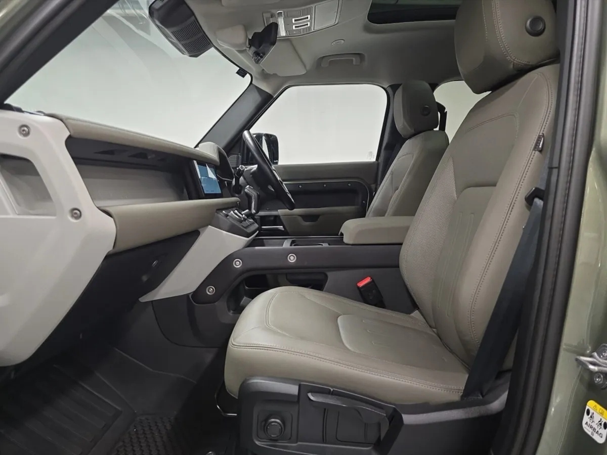Land Rover Defender Diesel Estate S - Image 3