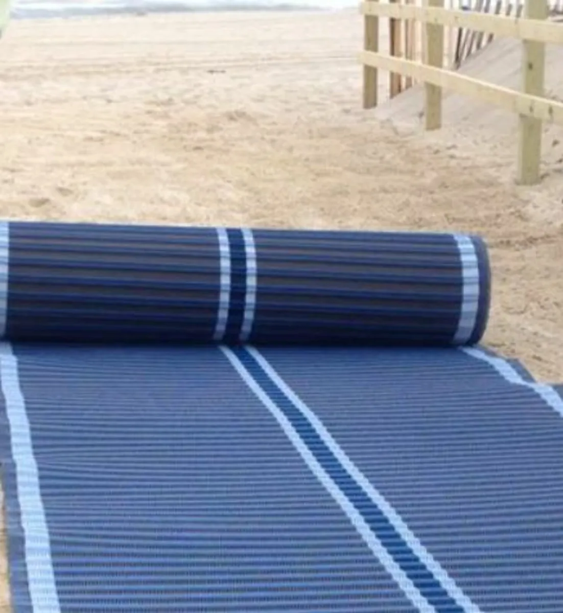 WHEELCHAIR ACCESSIBLE MOBI MAT