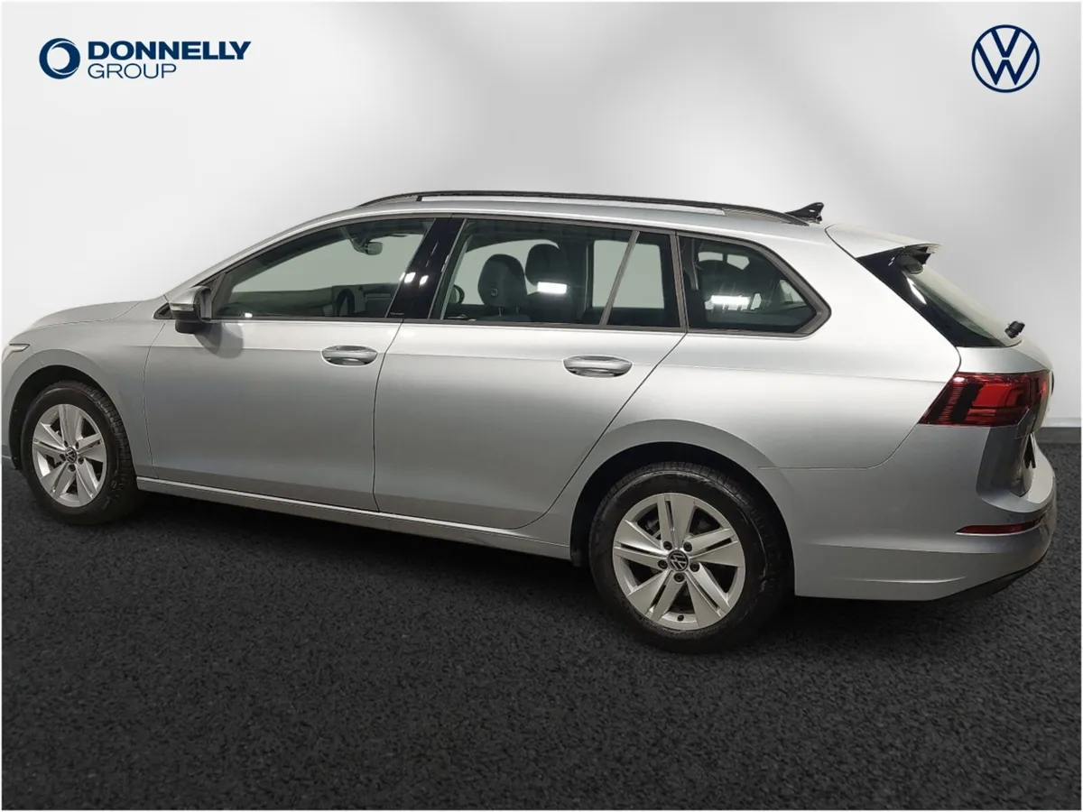 Volkswagen Golf Estate Life - Image 3