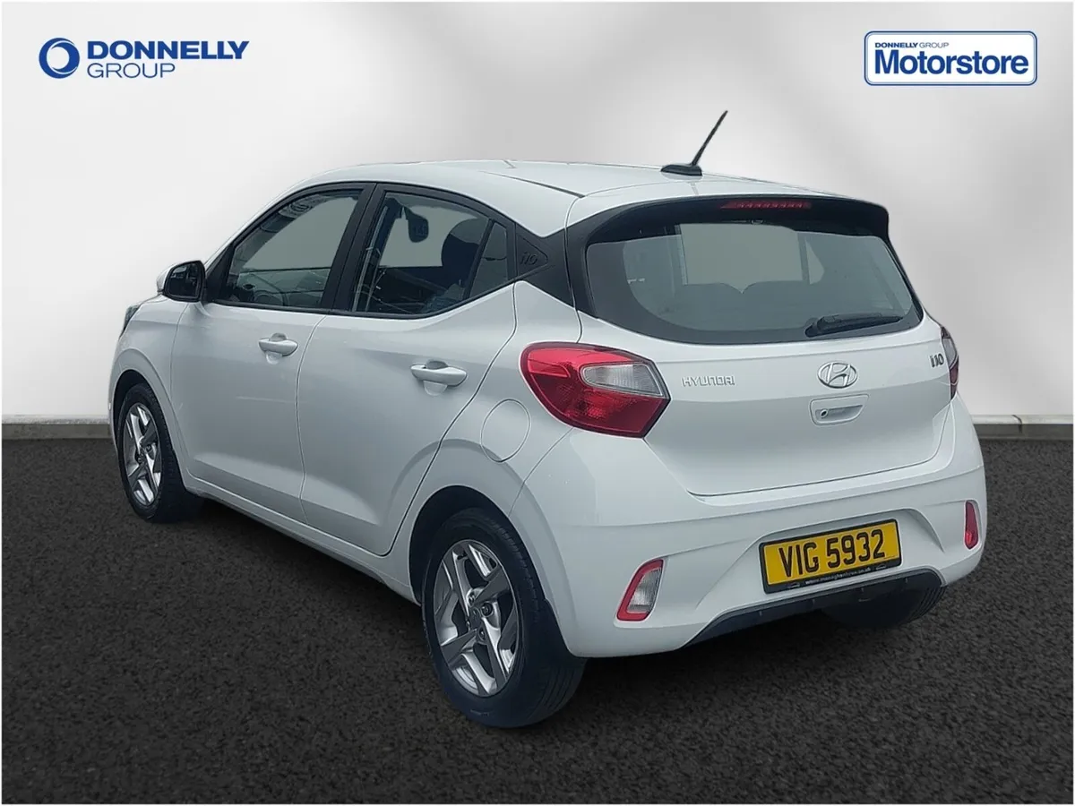 Hyundai i10 Hatchback SE Connect - Image 2