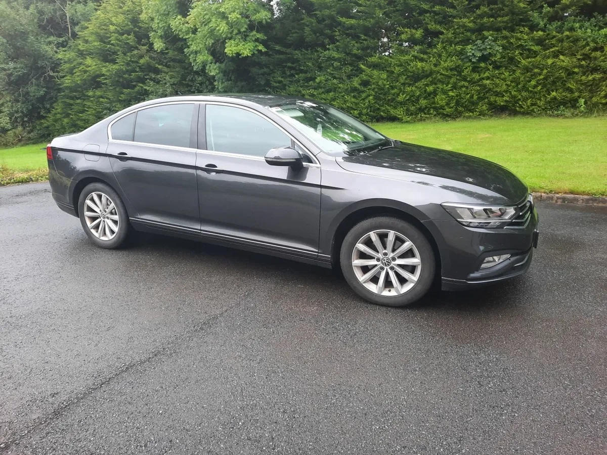 Volkswagen Passat 2022 - Image 1