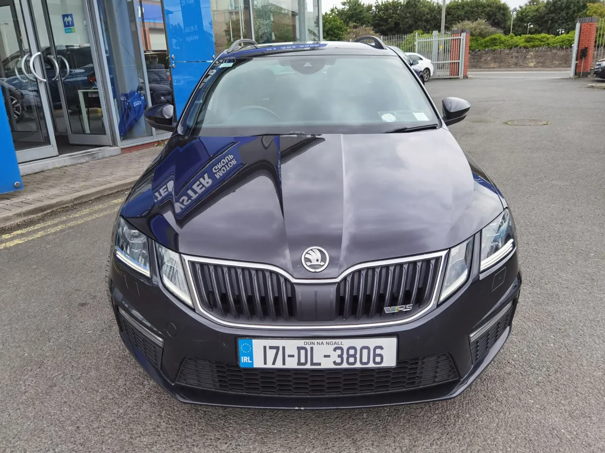 SKODA OCTAVIA VRS 2.0TDI AUTOMATIC ESTATE 184BHP - Image 2