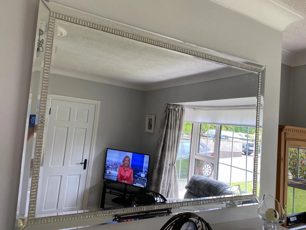 Mirror - Image 2