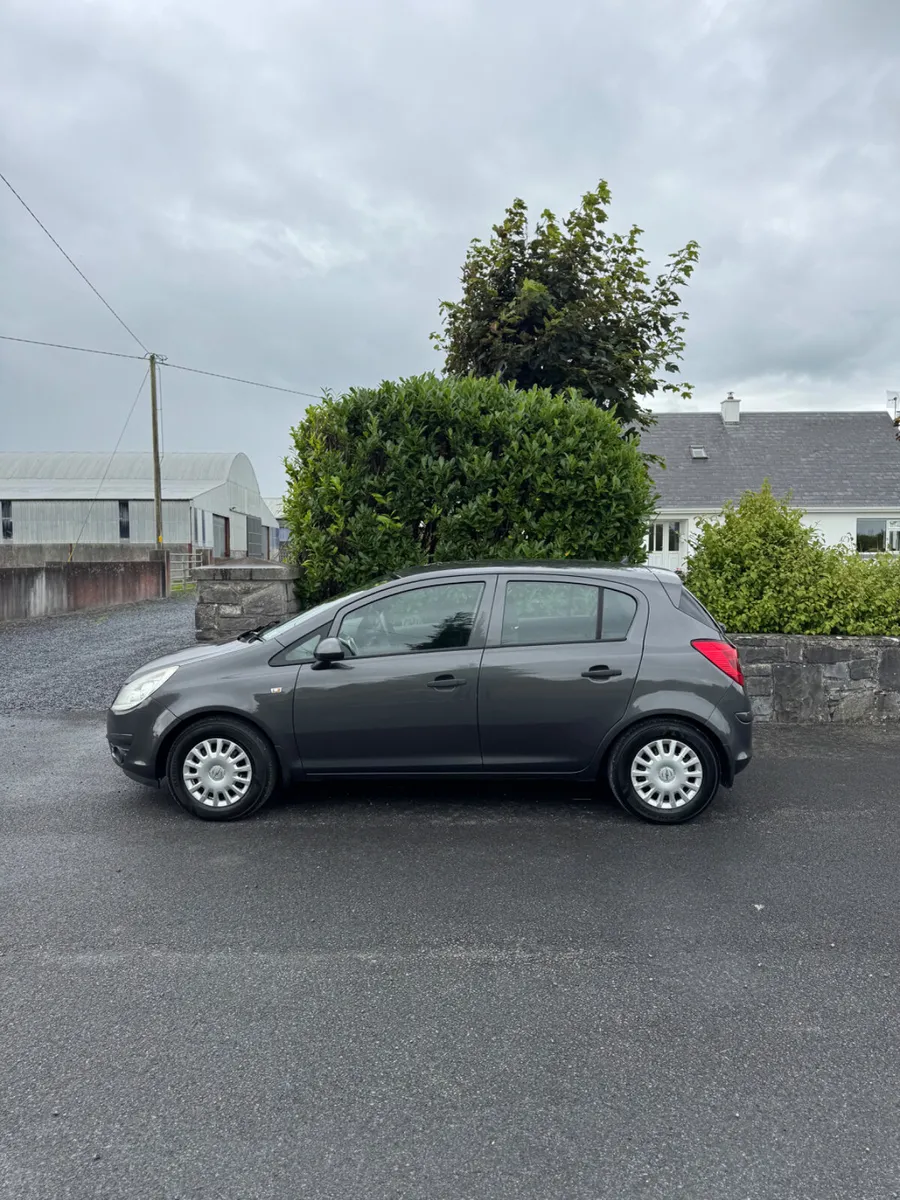 Opel Corsa 2011 - Image 4