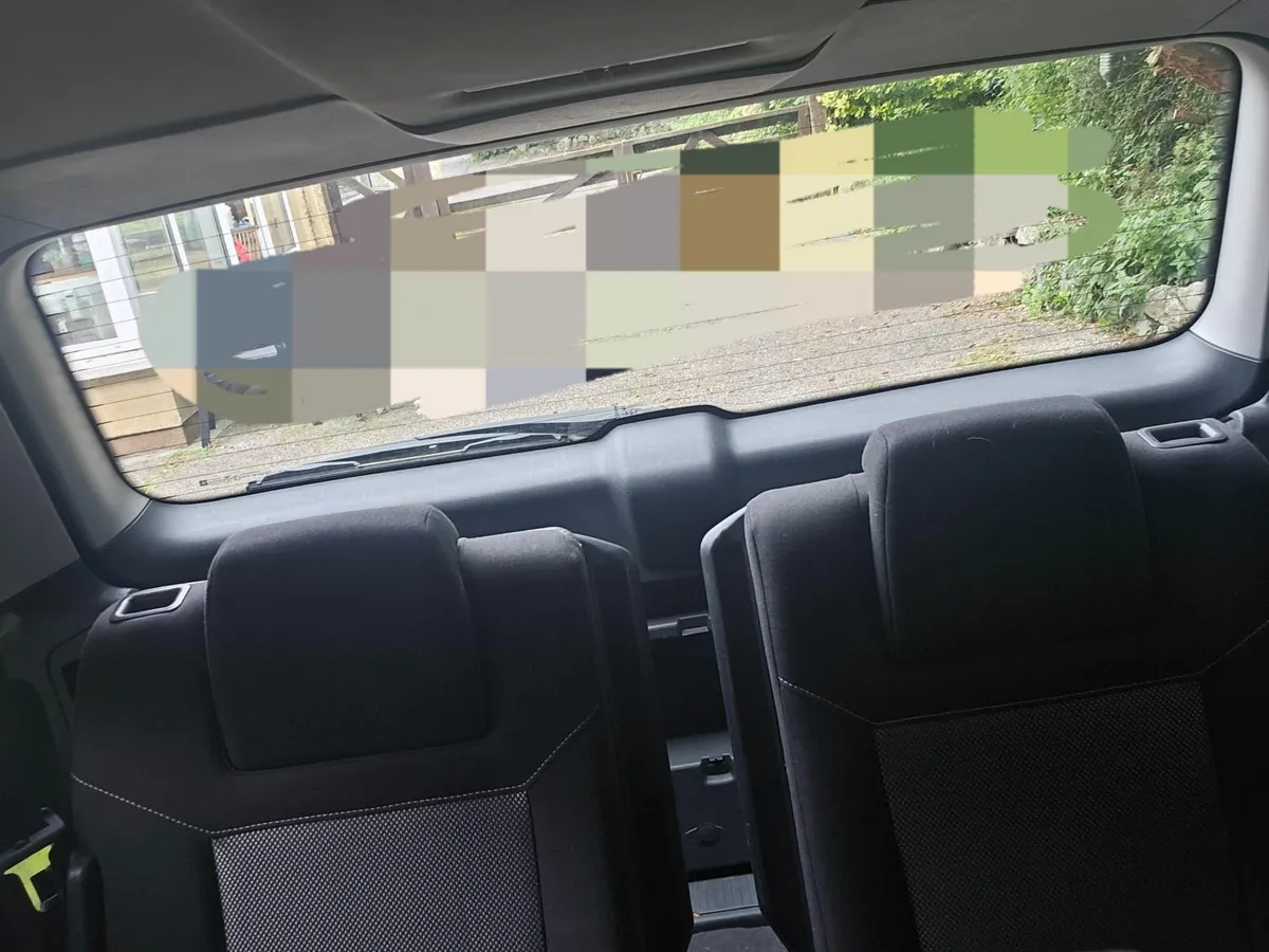 Vauxhall Zafira 2010 - NON RUNNING CAR - Image 1