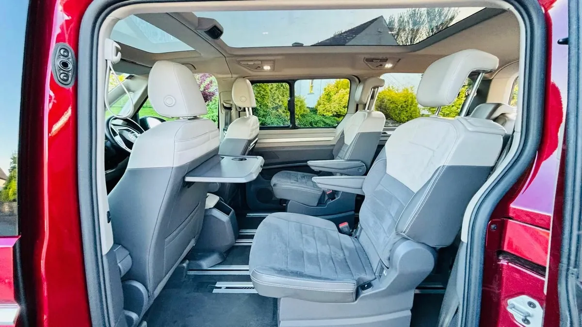 Volkswagen Multivan 2022 - Image 3