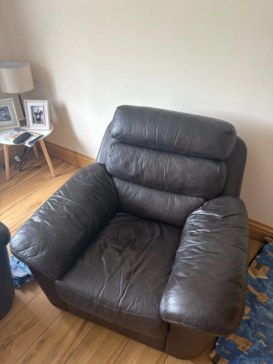 Couch/Sofa - Image 2