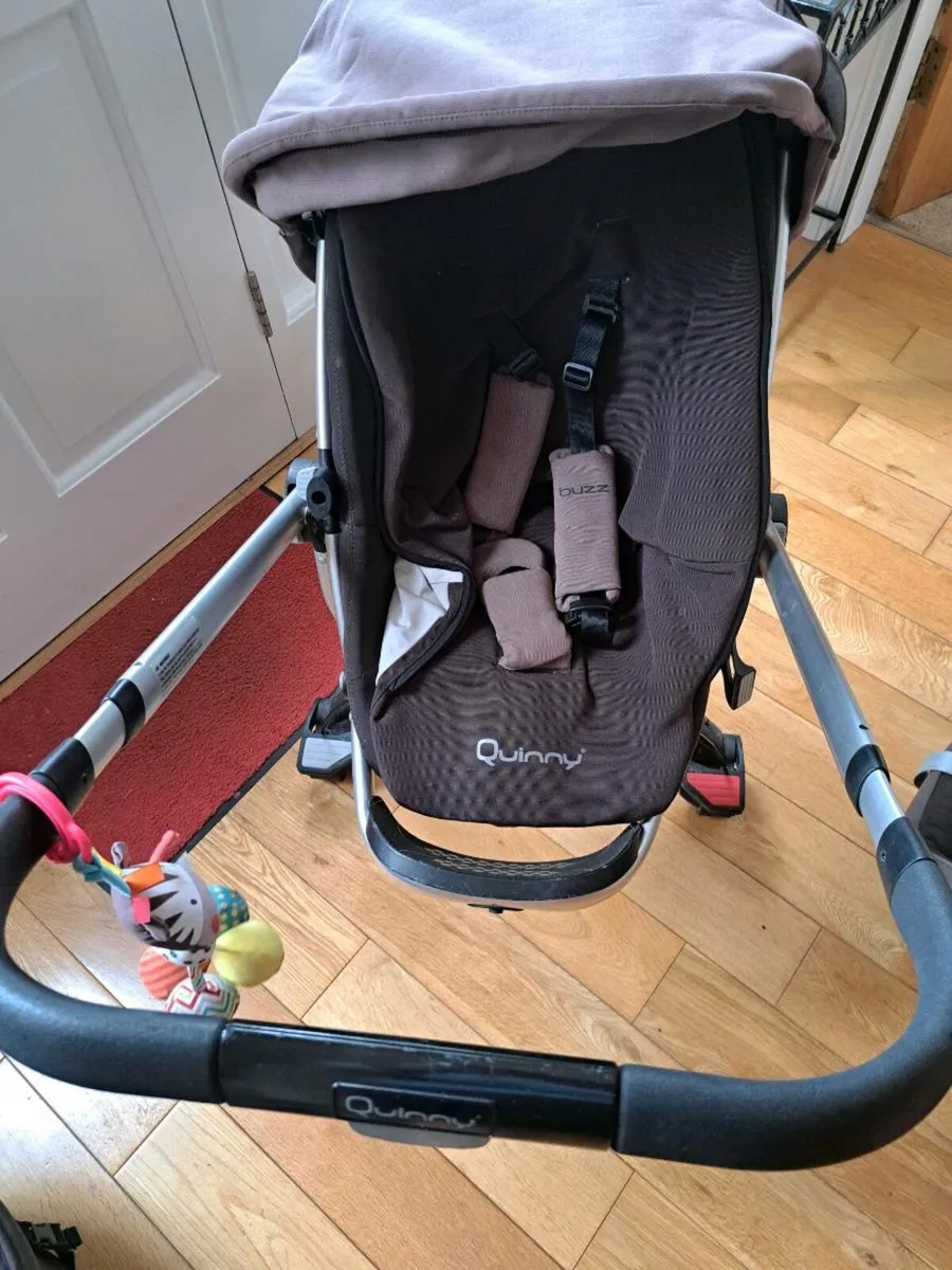 Quinny 3 in 1 baby travel system - Image 1