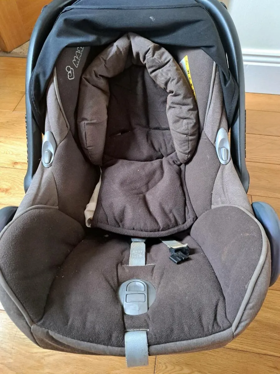 Quinny 3 in 1 baby travel system - Image 2