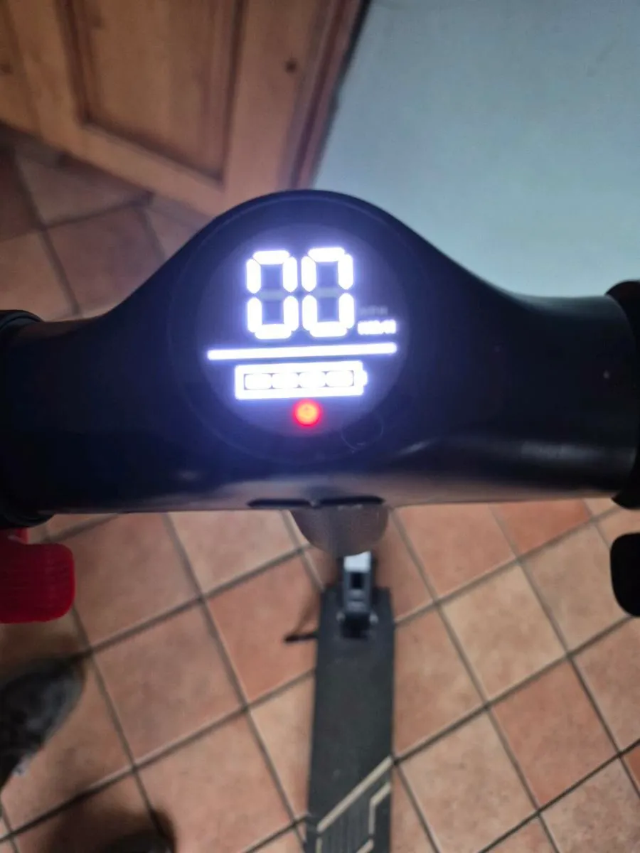 Zinc eco electric scooter - Image 1