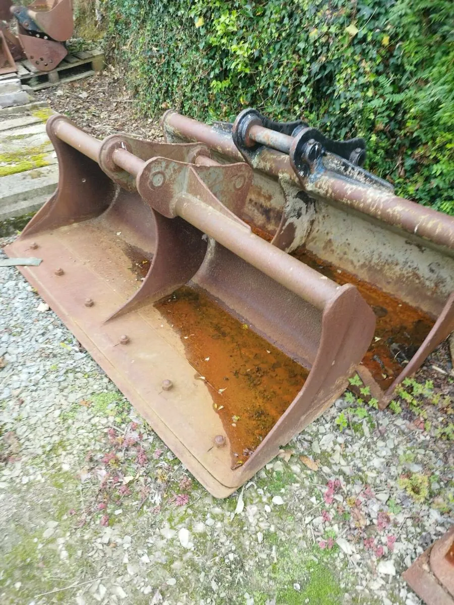 Digger buckets - Image 1