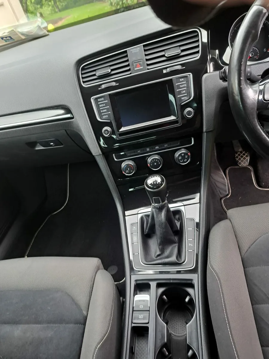 Volkswagen Golf 2.0 TDI - Image 3