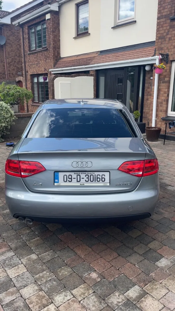 Audi A4 2009 - Image 4