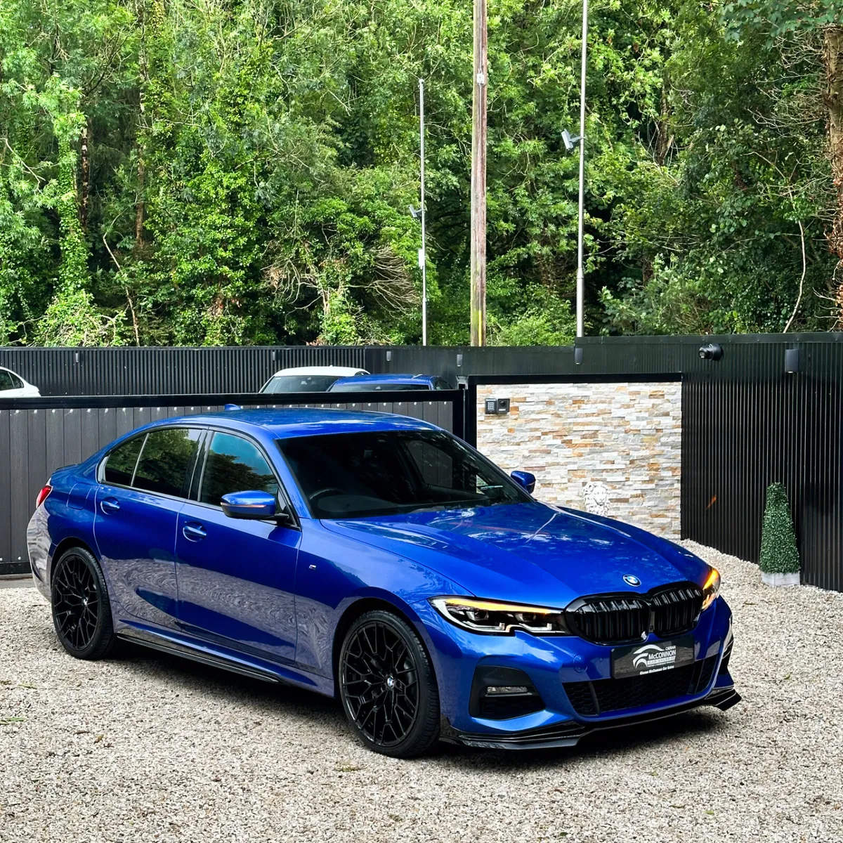 2021 (211)  BMW 330e M-SPORT  290BHP - Image 1