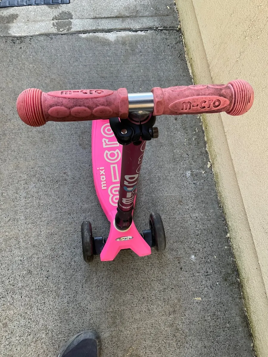 Micro mini delux scooter - Image 2
