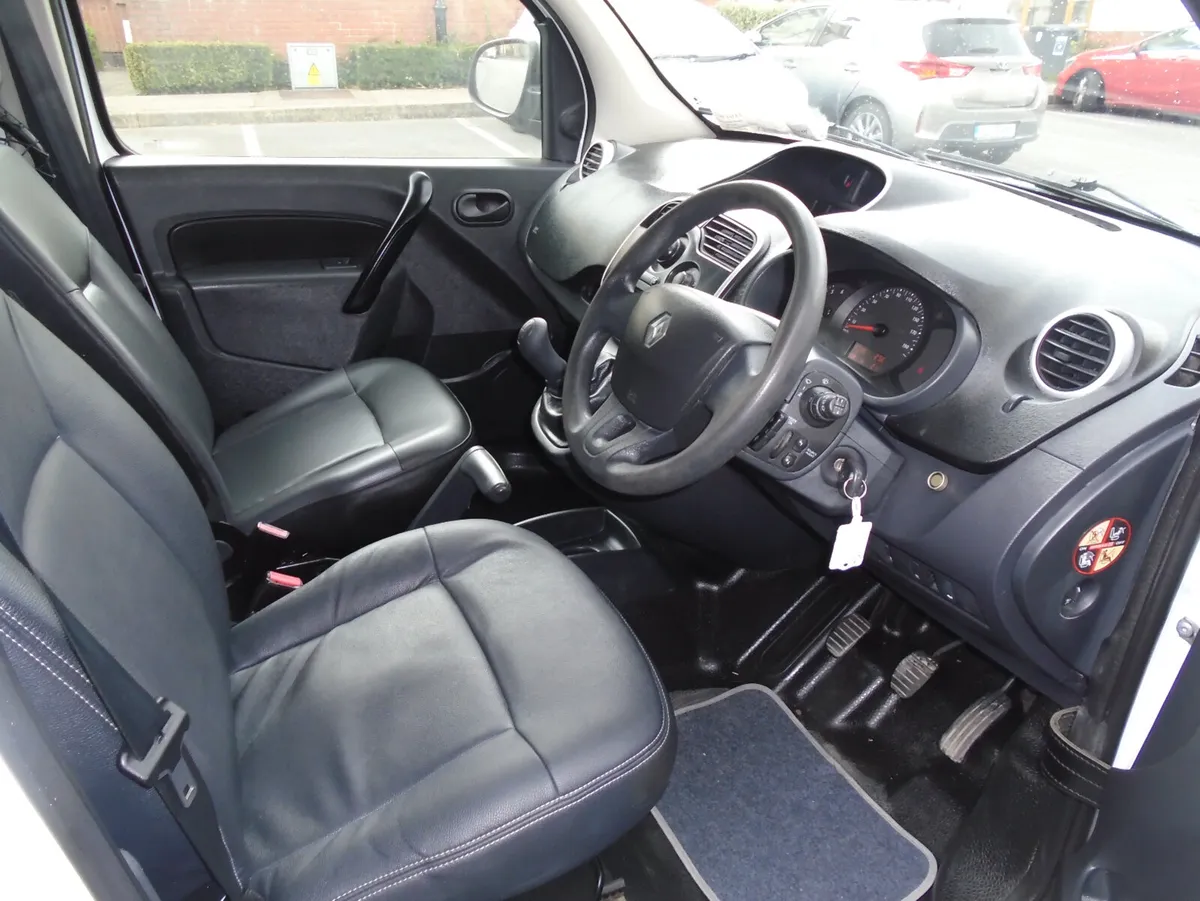 Renault Kangoo,One owner,Total price 9650 - Image 2