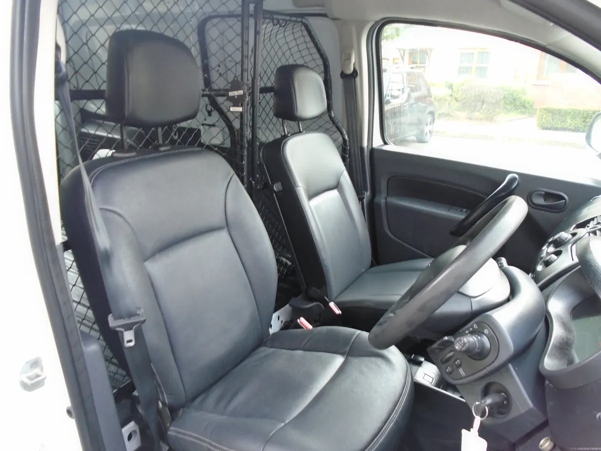 Renault Kangoo,One owner,Total price 9650 - Image 3