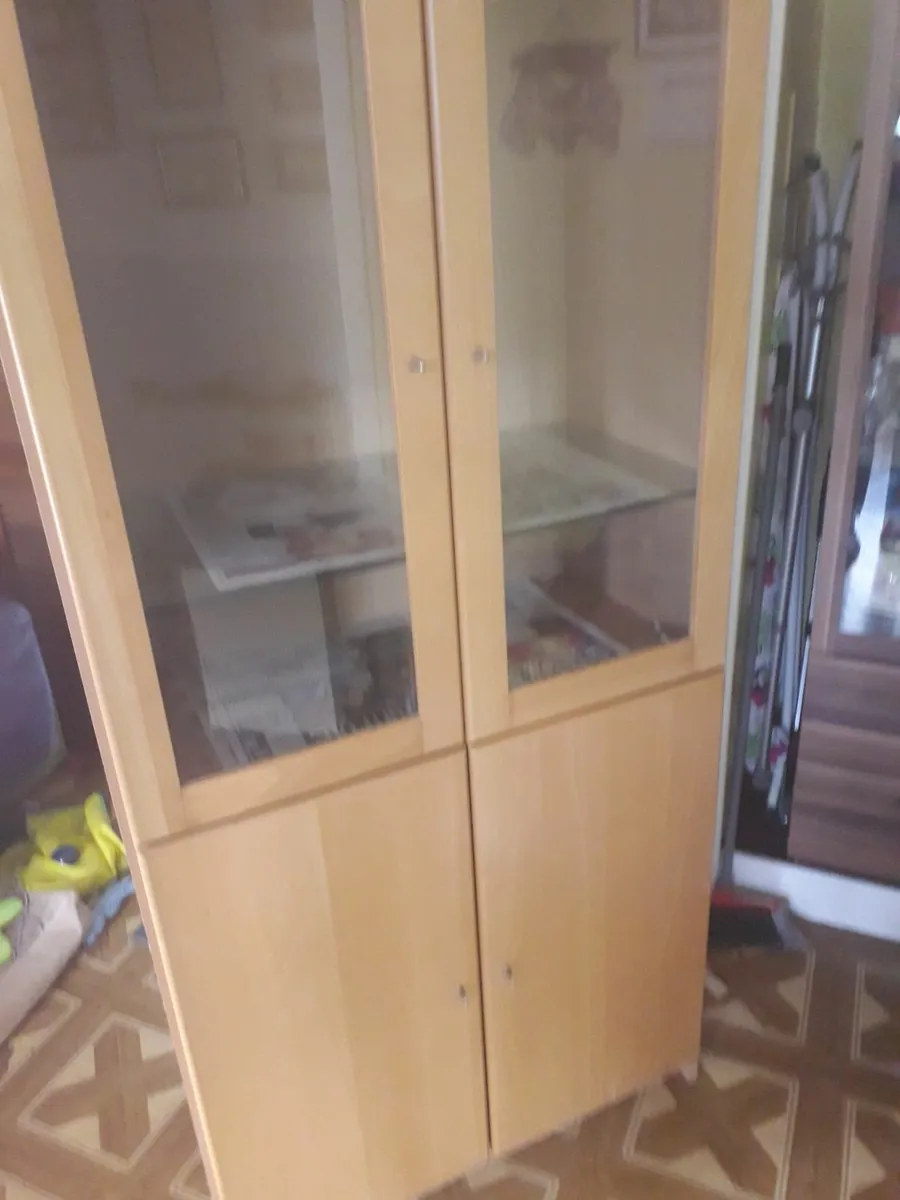 Cabinet - Image 1