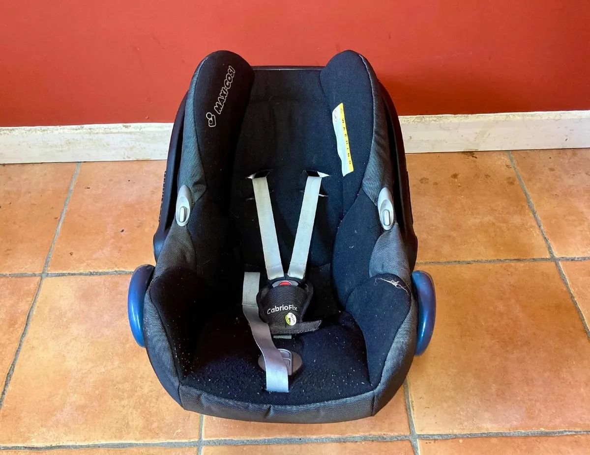 Maxi-Cosi Infant Car Seat – Excellent Condition - Image 2