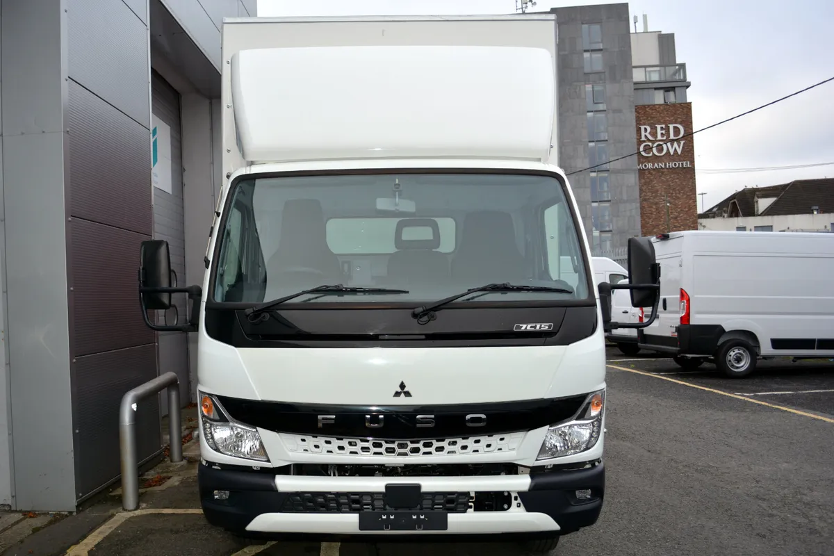 Mitsubishi 7.5T Curtain - HIRE 2-4yrs + Service - Image 4