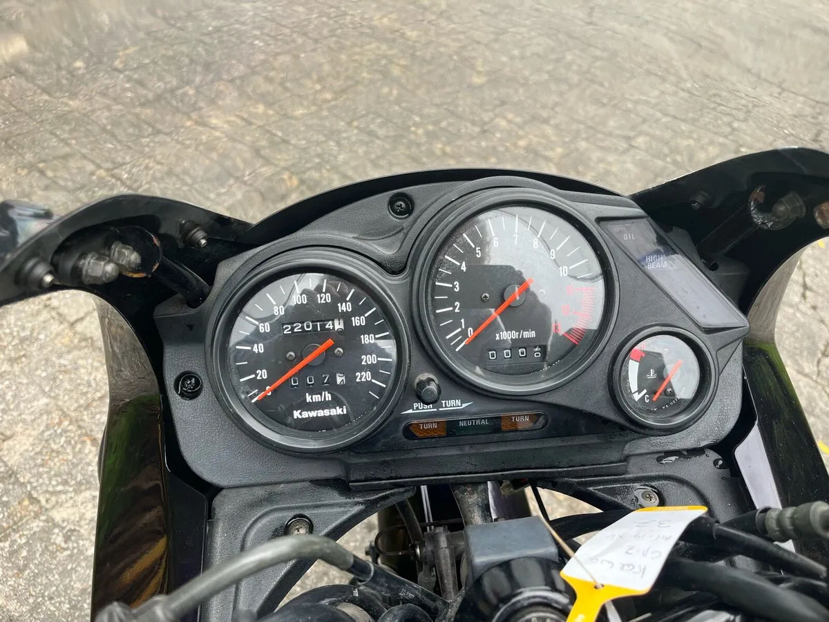 KAWASAKI GPZ 500 s 1995 - Image 4