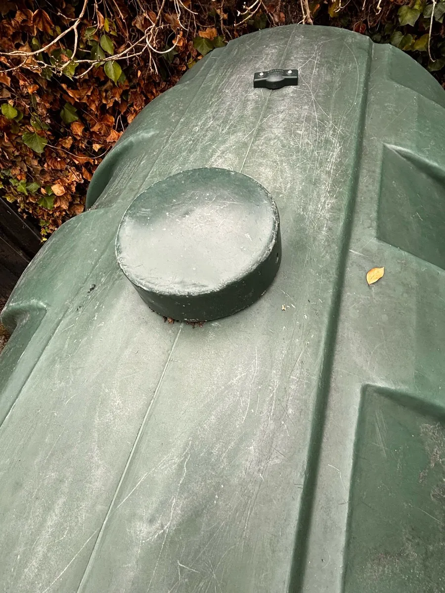Oil tank - Image 2