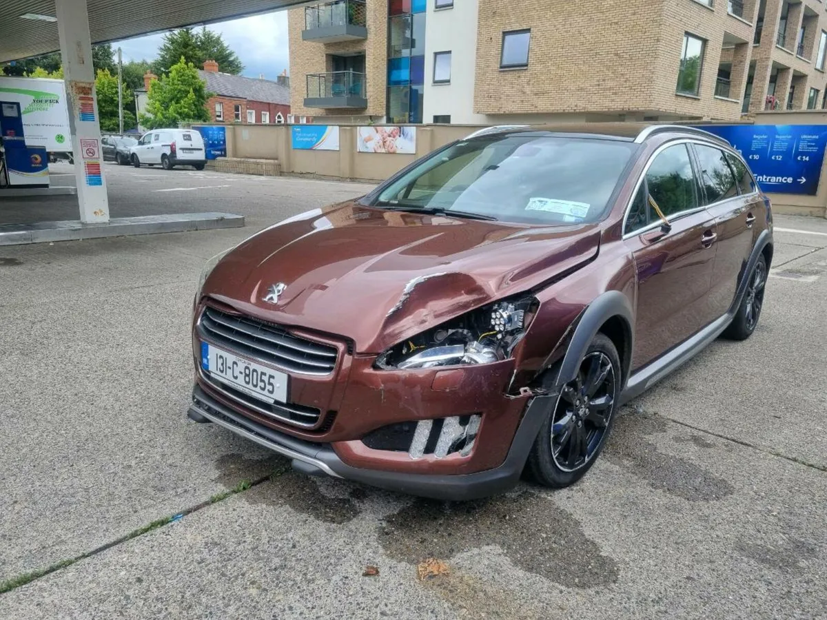 Car - Image 1