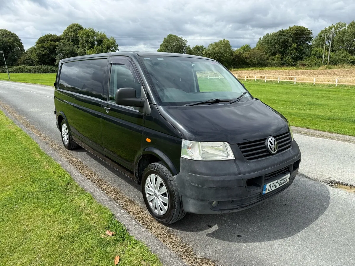 2007 Vw Transporter 2.5 Tdi Automatic Cvrt & Tax - Image 1