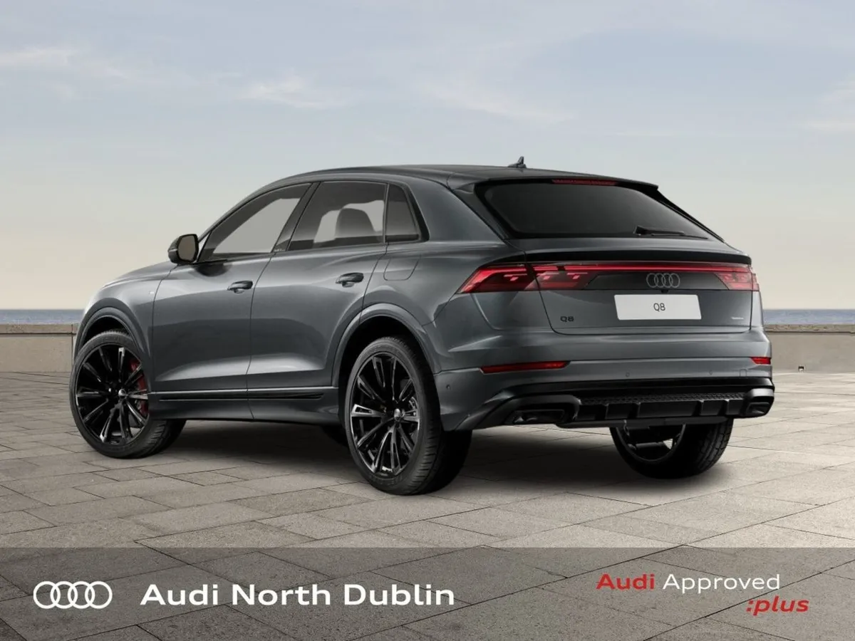 Audi Q8 SUV 60 Tfsie Q Comp 490PS - Image 4