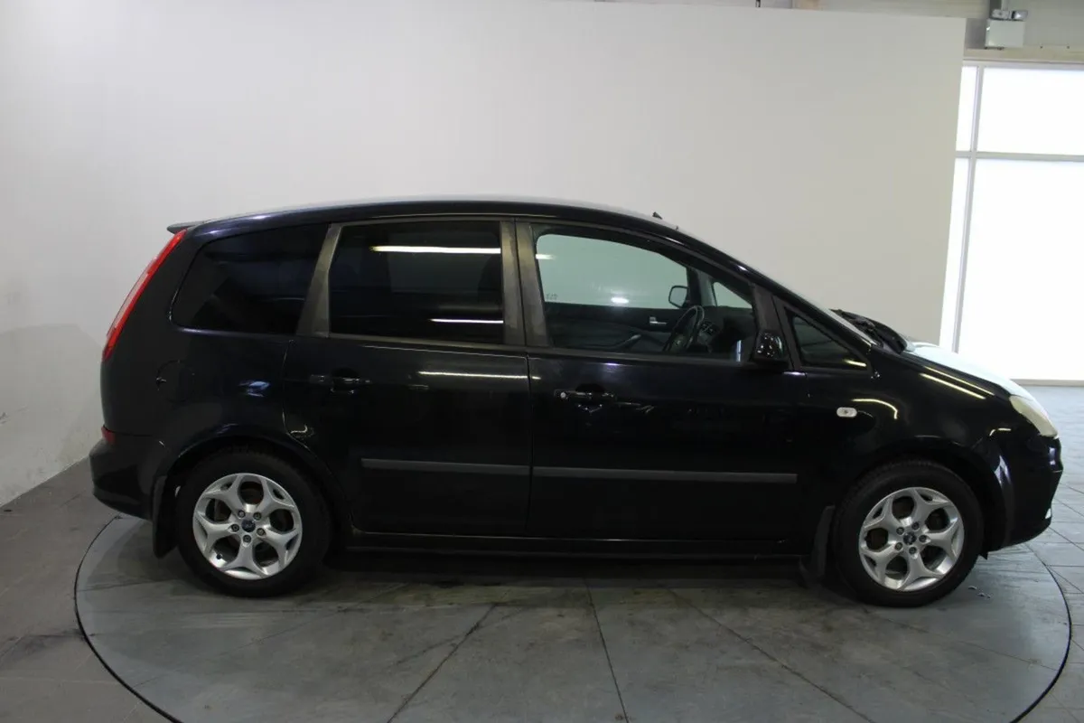 Ford C-MAX 1.8 FFV 125PS Activ - Image 3