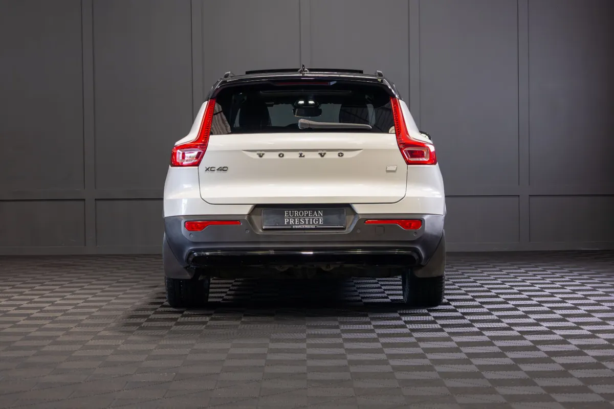 222 Volvo XC40 Recharge Ultimate - Image 4