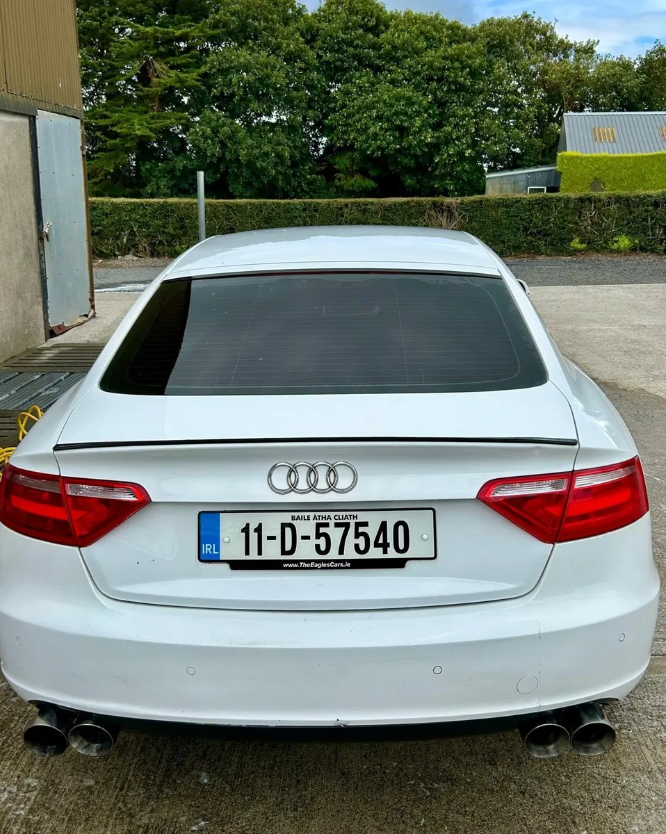 Audi A5 2011 - Image 2