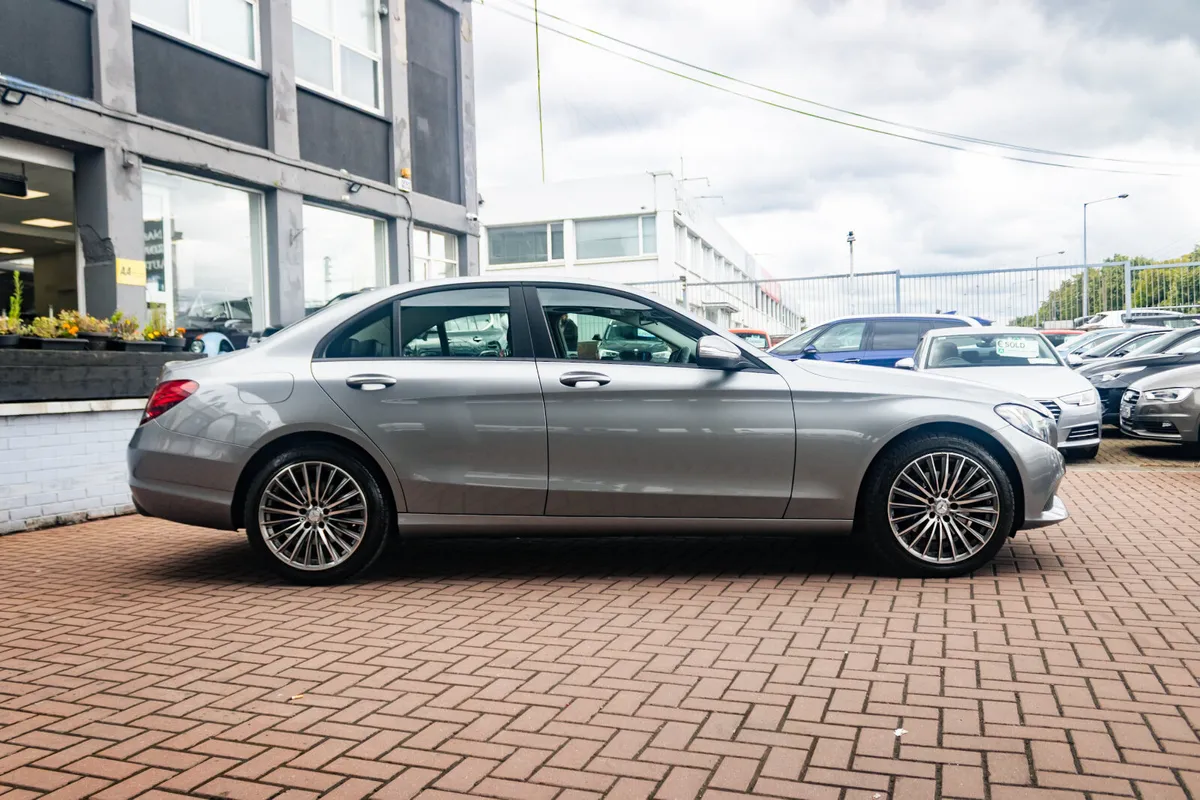 Mercedes-Benz C-Class 2015 - Image 2