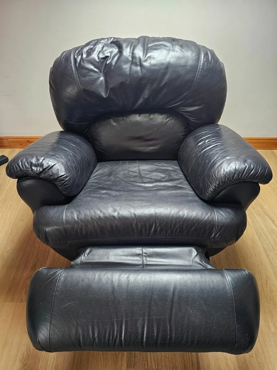 Recliner Chair - Image 2