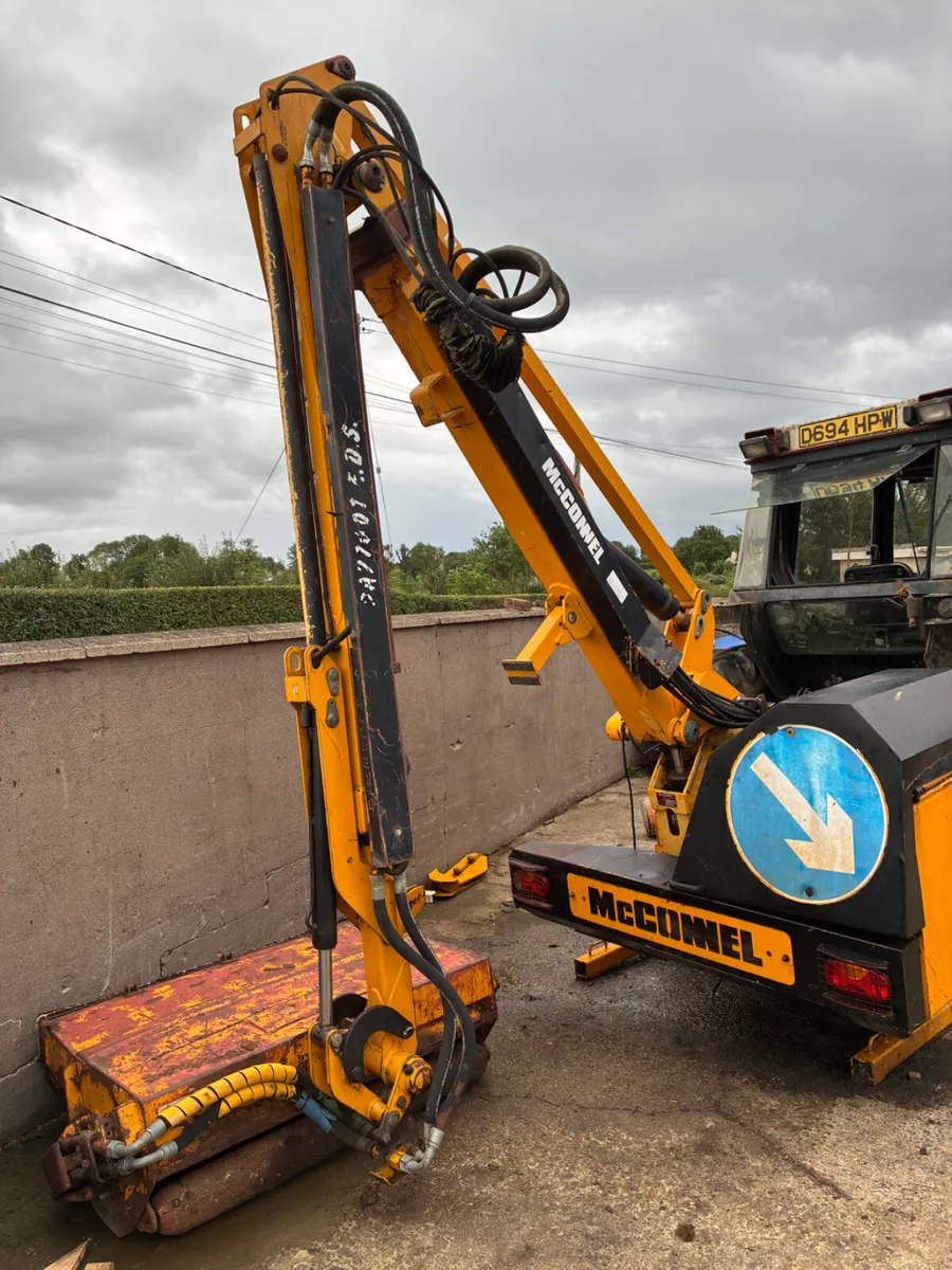 Mc Connel 7700T hedgecutter - Image 1