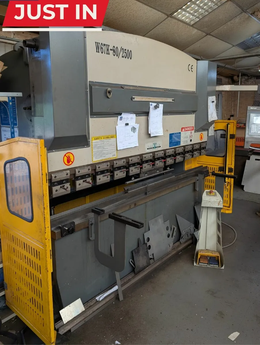 Mantech 80 ton 2500mm Press Brake - Image 1