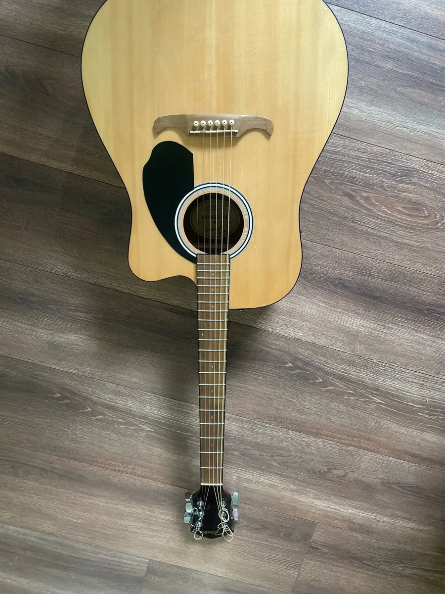 Fender guitar and gator case - Image 1